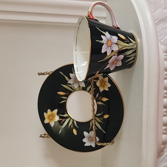 Vintage Black Aynsley English Porcelain Cup/Saucer with Daffodils Corset - Picture 3 of 7